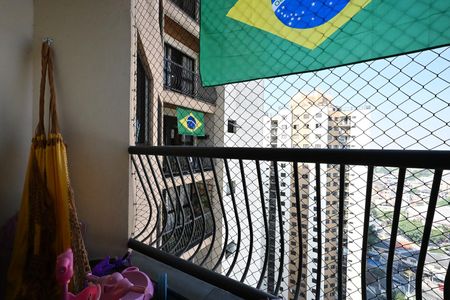 Varanda de apartamento à venda com 2 quartos, 69m² em Jardim Henriqueta, Taboão da Serra