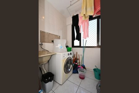 Apartamento à venda com 69m², 2 quartos e 1 vagaÁrea de Serviço 