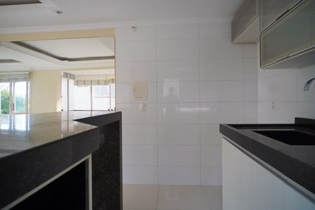 Cozinha  de apartamento para alugar com 1 quarto, 42m² em Passo D’areia, Porto Alegre