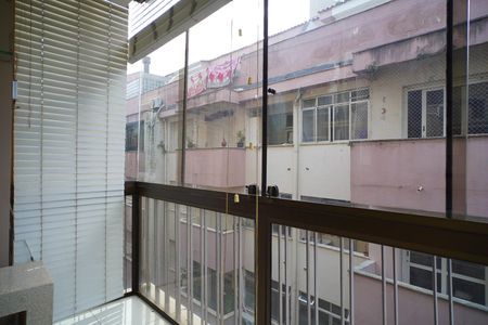 Varanda  de apartamento para alugar com 1 quarto, 42m² em Passo D’areia, Porto Alegre