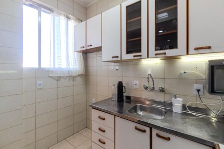 Apartamento à venda com 112m², 2 quartos e 1 vaga Apartamento à venda com 112m², 2 quartos e 1 vagaCozinha e Área de Serviço