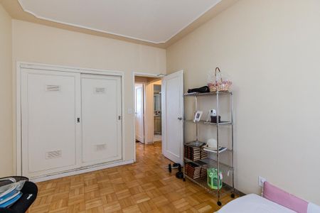 Apartamento à venda com 112m², 2 quartos e 1 vaga Apartamento à venda com 112m², 2 quartos e 1 vagaSuíte