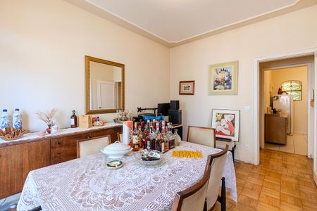 Apartamento à venda com 112m², 2 quartos e 1 vaga Apartamento à venda com 112m², 2 quartos e 1 vagaSala de Jantar