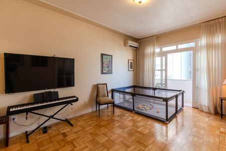 Apartamento à venda com 112m², 2 quartos e 1 vaga Apartamento à venda com 112m², 2 quartos e 1 vagaSala