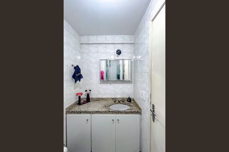 Apartamento à venda com 70m², 3 quartos e 2 vagasBanheiro da Suíte