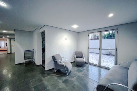 Apartamento à venda com 70m², 3 quartos e 2 vagasHall social