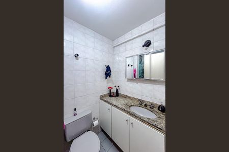 Apartamento à venda com 70m², 3 quartos e 2 vagasBanheiro da Suíte
