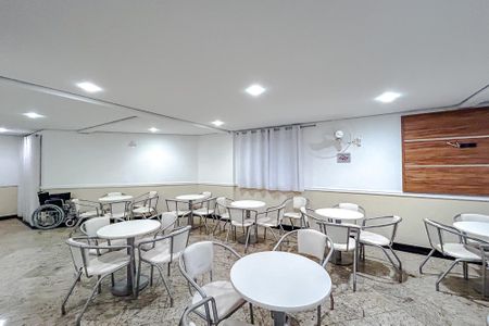 Apartamento à venda com 70m², 3 quartos e 2 vagasÁrea comum - Salão de festas