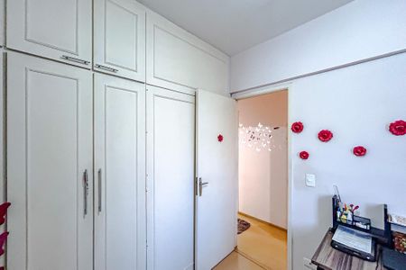 Apartamento à venda com 70m², 3 quartos e 2 vagasQuarto 2