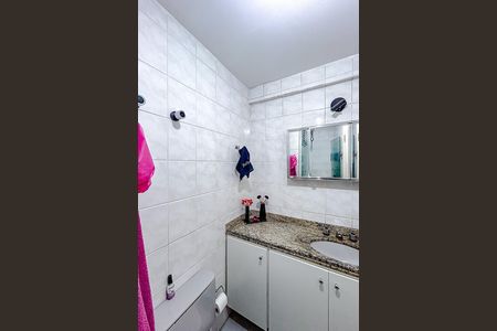 Apartamento à venda com 70m², 3 quartos e 2 vagasBanheiro da Suíte
