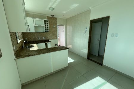 Casa para alugar com 230m², 3 quartos e sem vaga Casa para alugar com 230m², 3 quartos e sem vagaCozinha