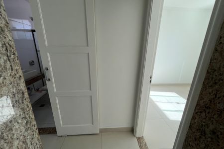 Casa para alugar com 230m², 3 quartos e sem vaga Casa para alugar com 230m², 3 quartos e sem vagaCorredor