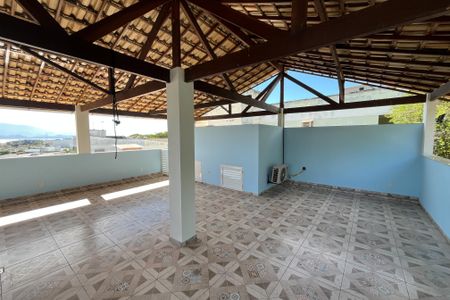 Casa para alugar com 230m², 3 quartos e sem vaga Casa para alugar com 230m², 3 quartos e sem vagaTerraço