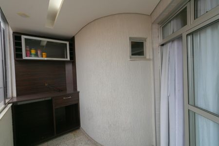 Apartamento para alugar com 3 quartos, 110m² em Castelo, Belo Horizonte