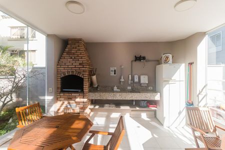 Apartamento para alugar com 70m², 2 quartos e 2 vagasÁrea comum - Churrasqueira