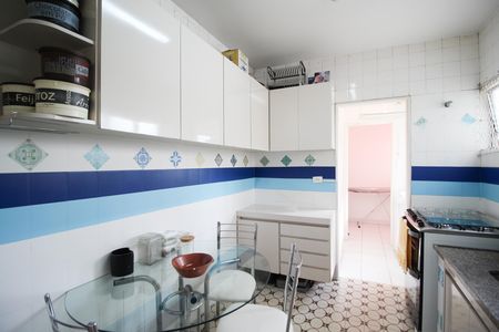 Apartamento para alugar com 76m², 2 quartos e 1 vagaCozinha