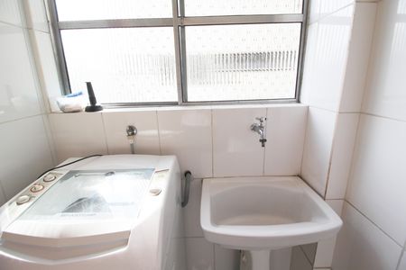 Apartamento para alugar com 76m², 2 quartos e 1 vagaÁrea de Serviço