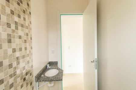 Banheiro Social de apartamento para alugar com 1 quarto, 29m² em Cajuru, Curitiba
