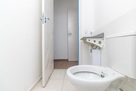 Apartamento para alugar com 68m², 2 quartos e 1 vaga Apartamento para alugar com 68m², 2 quartos e 1 vagaBanheiro da Suíte