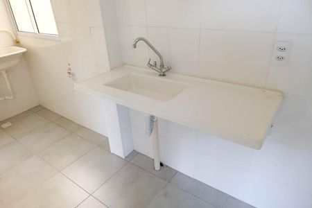 Apartamento para alugar com 42m², 2 quartos e 1 vaga Apartamento para alugar com 42m², 2 quartos e 1 vagaCozinha e Área de Serviço