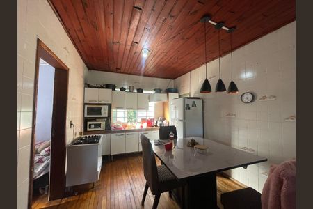 Casa à venda com 158m², 3 quartos e 2 vagas