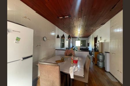 Casa à venda com 158m², 3 quartos e 2 vagas