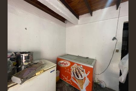 Casa à venda com 158m², 3 quartos e 2 vagas