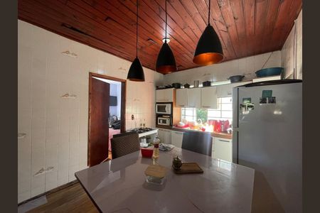 Casa à venda com 158m², 3 quartos e 2 vagas