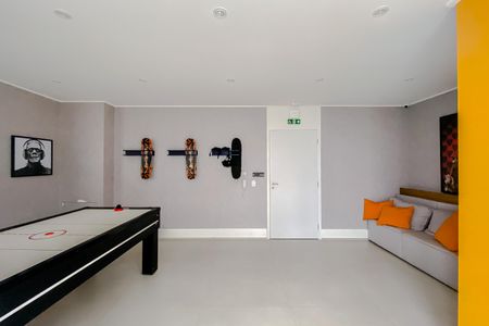 Apartamento à venda com 27m², 1 quarto e sem vaga Apartamento à venda com 27m², 1 quarto e sem vagaSala de Jogos
