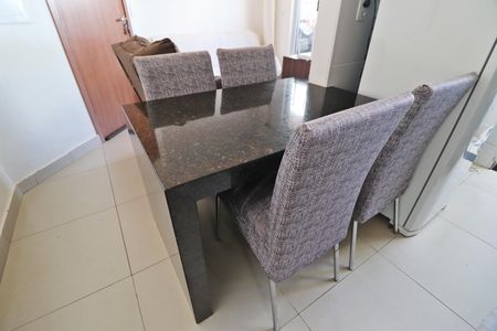 Sala de apartamento para alugar com 2 quartos, 52m² em Aclimação, Uberlândia