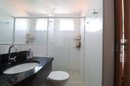 Banheiro Social de apartamento para alugar com 2 quartos, 52m² em Aclimação, Uberlândia