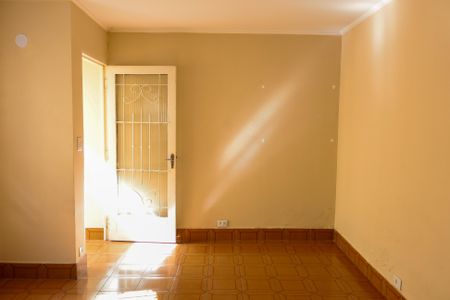 Casa para alugar com 100m², 2 quartos e 1 vagasala