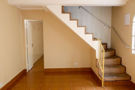 Casa para alugar com 100m², 2 quartos e 1 vagasala