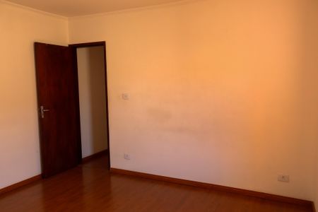 Casa para alugar com 100m², 2 quartos e 1 vagaQuarto 1