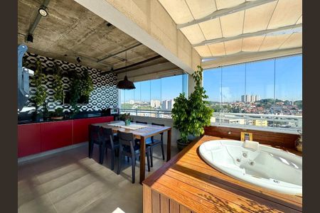 Apartamento à venda com 114m², 2 quartos e 2 vagasFoto 02
