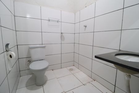 Casa para alugar com 300m², 5 quartos e 4 vagasBanheiro Social 2