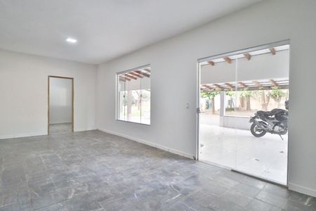 Casa para alugar com 300m², 5 quartos e 4 vagasSala
