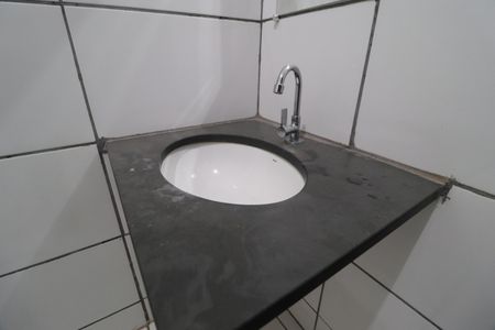 Casa para alugar com 300m², 5 quartos e 4 vagasBanheiro Social 2