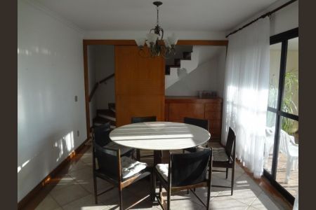 Apartamento à venda com 243m², 4 quartos e 3 vagas