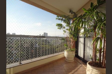 Apartamento à venda com 243m², 4 quartos e 3 vagas
