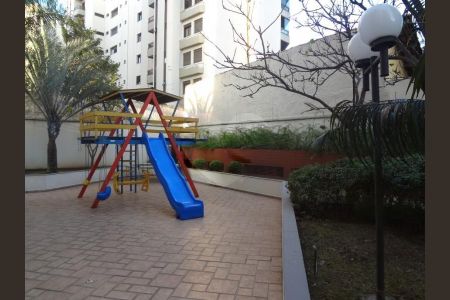 Apartamento à venda com 243m², 4 quartos e 3 vagas