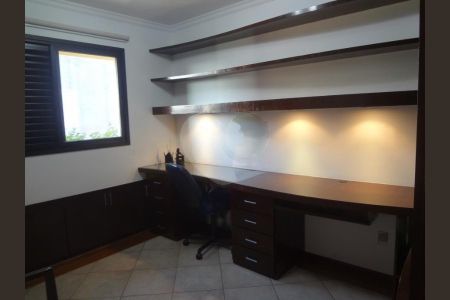 Apartamento à venda com 243m², 4 quartos e 3 vagas