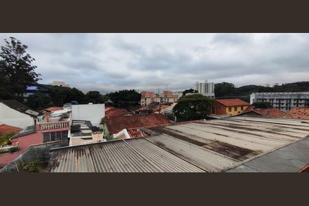 Casa à venda com 250m², 3 quartos e 3 vagas Casa à venda com 250m², 3 quartos e 3 vagasVista
