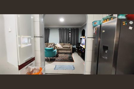 Casa à venda com 250m², 3 quartos e 3 vagas Casa à venda com 250m², 3 quartos e 3 vagasCozinha