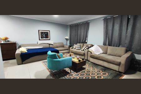 Sala de casa à venda com 3 quartos, 250m² em Super Quadra Morumbi, São Paulo