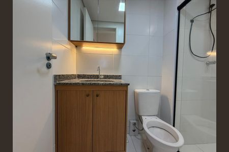 Apartamento para alugar com 55m², 2 quartos e 1 vaga Apartamento para alugar com 55m², 2 quartos e 1 vagaBanheiro da Suíte