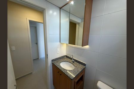 Apartamento para alugar com 55m², 2 quartos e 1 vaga Apartamento para alugar com 55m², 2 quartos e 1 vagaBanheiro da Suíte
