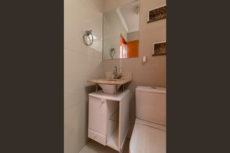 Casa para alugar com 100m², 2 quartos e 2 vagasBanheiro