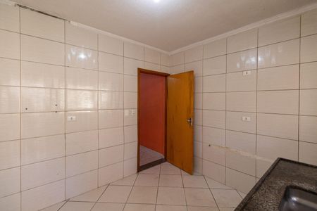 Casa para alugar com 100m², 2 quartos e 2 vagasCozinha