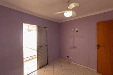 Quarto 2 de casa para alugar com 2 quartos, 100m² em Jardim Miragaia, São Paulo